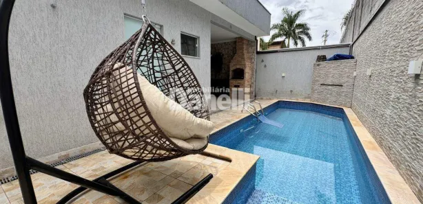 Casa com 3 Quartos para alugar, 173m² no Condomínio Residencial Tecoara, Taubaté