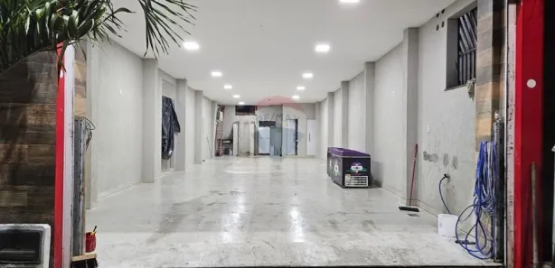 Ponto Comercial para alugar, 185m² no Vila Canária, Salvador