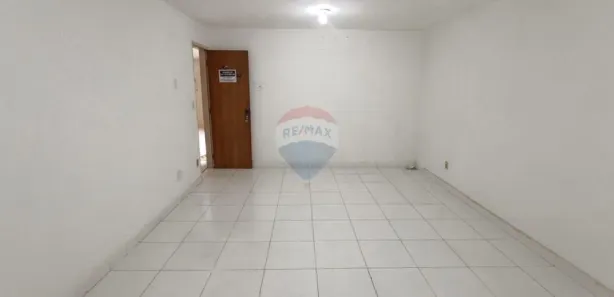 Sala Comercial à venda, 32m² no Taguatinga Centro, Brasília
