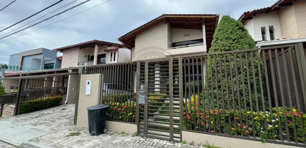 Casa de Condomínio com 4 Quartos à venda, 364m² no Dom Pedro I, Manaus