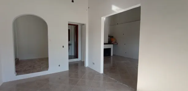 com 3 Quartos para venda ou aluguel, 230m² no Igara, Canoas