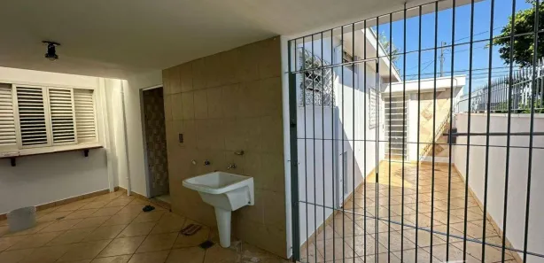 Casa com 3 Quartos para venda ou aluguel, 160m² no Zona Central, Rio Claro