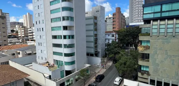 Apartamento com 3 Quartos para alugar, 100m² no Santo Antônio, Belo Horizonte