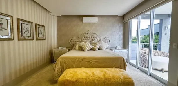 Sobrado com 4 Quartos para alugar, 340m² no Jardins Valência, Goiânia