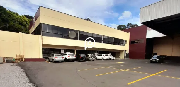 Ponto Comercial para alugar, 140m² no Cruzeiro, Caxias do Sul