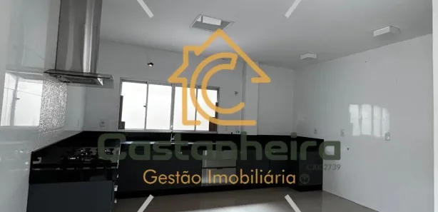 Sobrado com 4 Quartos para venda ou aluguel, 400m² no Plano Diretor Norte, Palmas