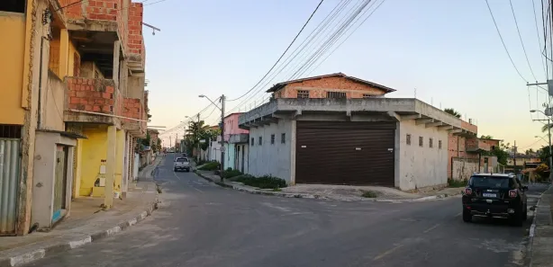 Galpão/Depósito/Armazém para venda ou aluguel, 450m² no Itinga, Lauro de Freitas