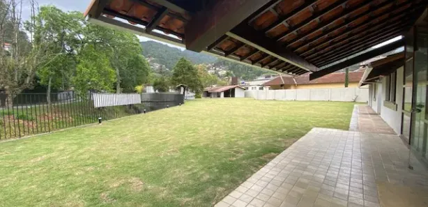 Casa com 7 Quartos para venda ou aluguel, 3980m² no Morin, Petrópolis