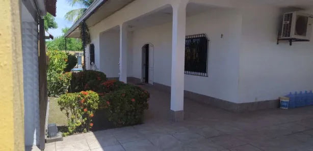Casa de Condomínio com 4 Quartos à venda, 600m² no Chapada, Manaus
