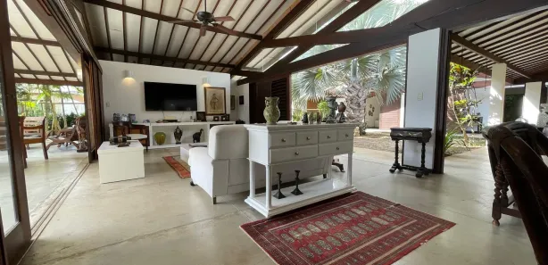 Casa de Condomínio com 5 Quartos para venda ou aluguel, 390m² no Interlagos (Abrantes), Camaçari