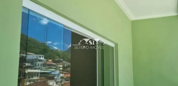Apartamento com 3 Quartos para alugar, 180m² no Carangola, Petrópolis