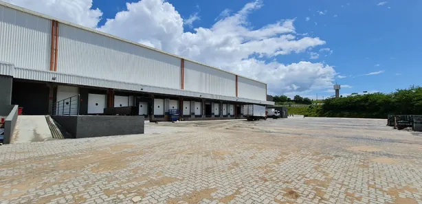 Galpão/Depósito/Armazém para alugar, 2500m² no , Simões Filho