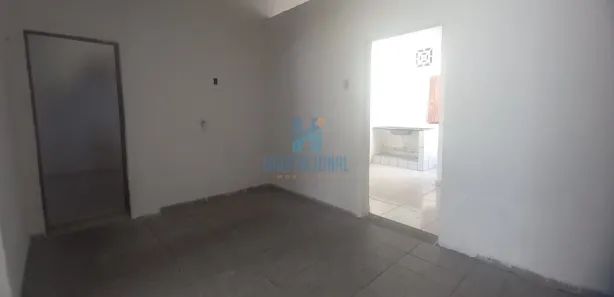 Casa com 1 Quarto para alugar, 53m² no Alecrim, Natal