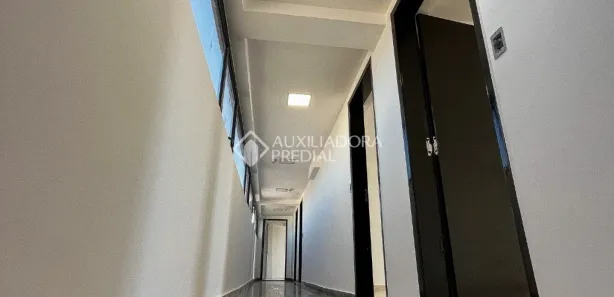 Sala Comercial à venda, 32m² no Parque Jaçatuba, Santo André