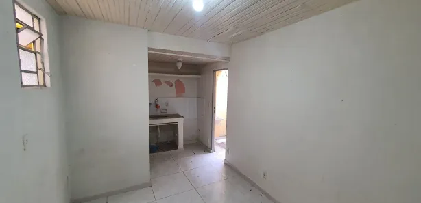 Kitnet com 1 Quarto para alugar, 25m² no Brás de Pina, Rio de Janeiro
