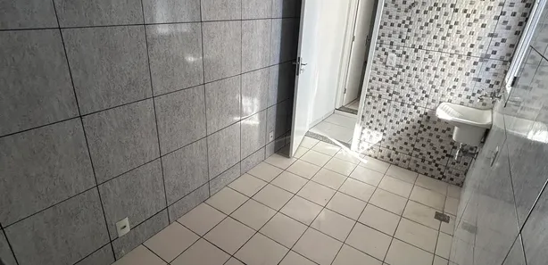 Casa com 2 Quartos para alugar, 80m² no Jardim Alvorada, Nova Iguaçu