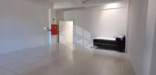 Ponto Comercial para alugar, 112m² no Vinhedos, Caxias do Sul