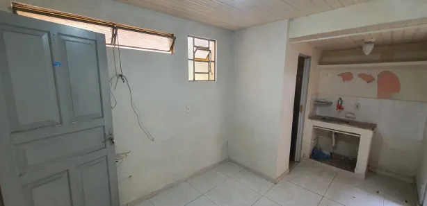Kitnet com 1 Quarto para alugar, 25m² no Brás de Pina, Rio de Janeiro