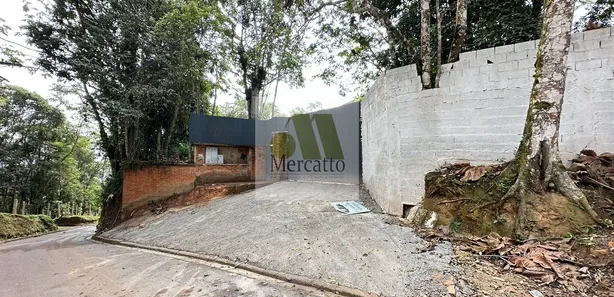 Galpão/Depósito/Armazém para venda ou aluguel, 1200m² no Centro, São Lourenço da Serra