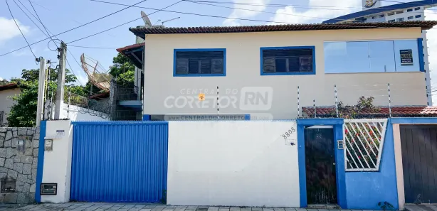 Casa com 3 Quartos para alugar, 100m² no Ponta Negra, Natal