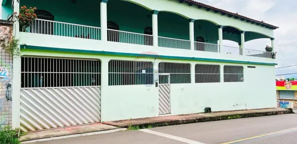 Casa com 4 Quartos à venda, 387m² no São Jorge, Manaus