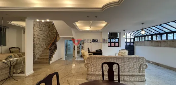 Casa com 4 Quartos para venda ou aluguel, 220m² no Copacabana, Rio de Janeiro