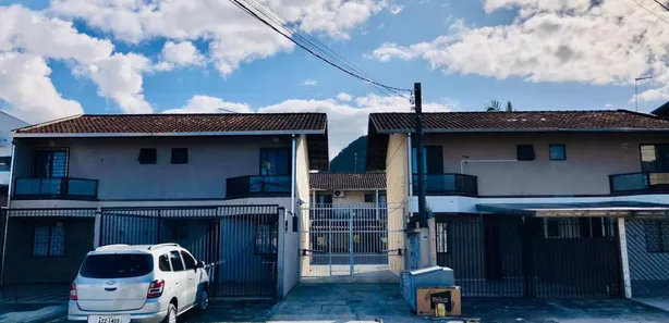 Sobrado com 3 Quartos à venda, 80m² no Centro, Matinhos