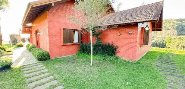 Fazenda/Sítio com 2 Quartos à venda, 160m² no Área Rural de Farroupilha, Farroupilha