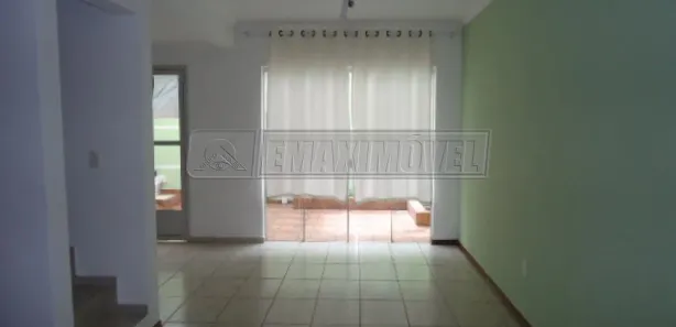 Casa de Condomínio com 3 Quartos para alugar, 87m² no Vila Haro, Sorocaba