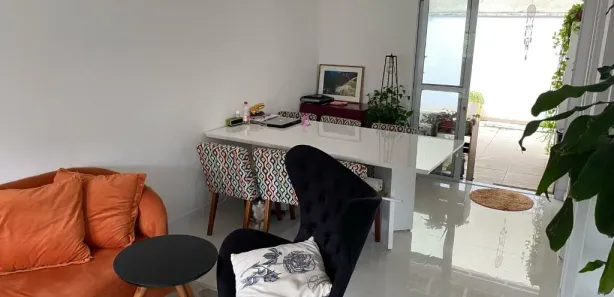 Casa de Condomínio com 2 Quartos para alugar, 100m² no Vila Oliveira, Mogi das Cruzes