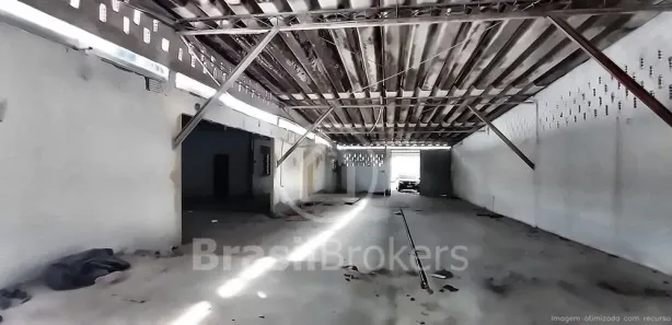 Galpão/Depósito/Armazém à venda, 750m² no Taquara, Rio de Janeiro