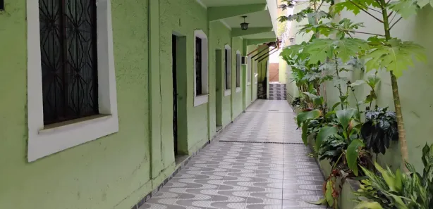 Casa com 2 Quartos para alugar, 80m² no Centro, Nova Iguaçu
