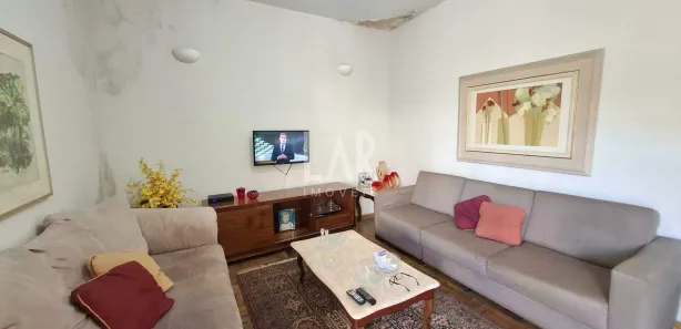 Casa com 4 Quartos para alugar, 241m² no Santo Antônio, Belo Horizonte