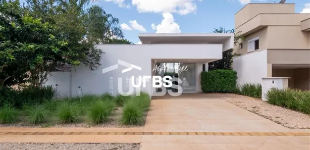 Casa de Condomínio com 4 Quartos à venda, 220m² no Jardins Verona, Goiânia