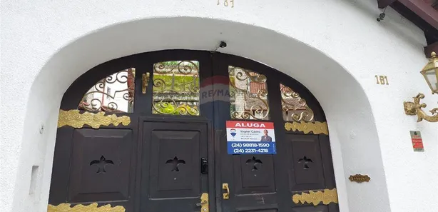 Ponto Comercial para alugar, 430m² no Quarteirão Ingelheim, Petrópolis
