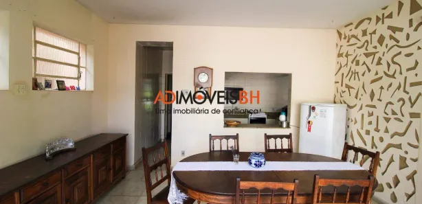 Casa com 4 Quartos para alugar, 315m² no Santo Antônio, Belo Horizonte