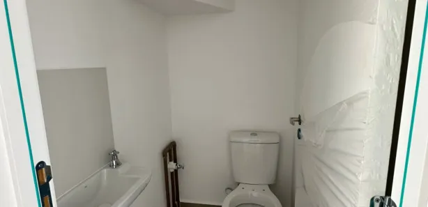 Casa de Condomínio com 2 Quartos para alugar, 70m² no Ponta Negra, Manaus