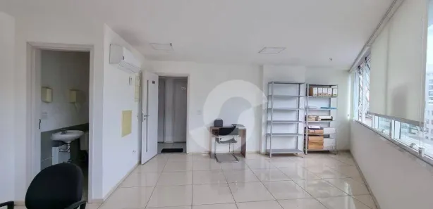 Sala Comercial à venda, 28m² no Santa Rosa, Niterói