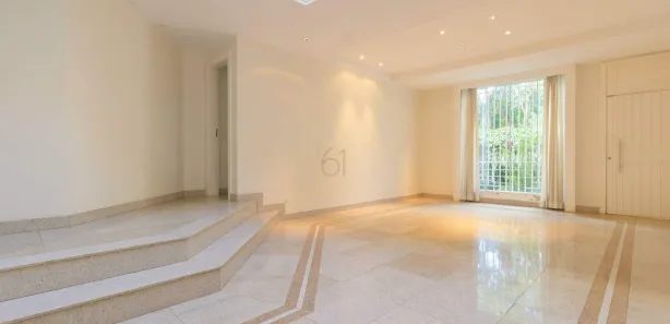 Casa com 5 Quartos à venda, 540m² no Asa Sul, Brasília