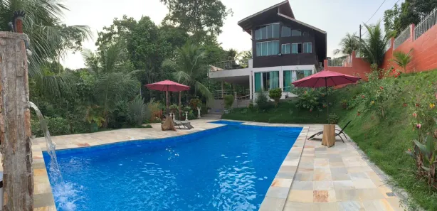 Casa de Condomínio com 3 Quartos para alugar, 250m² no Tarumã, Manaus