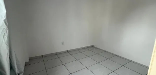 Apartamento com 2 Quartos para alugar, 37m² no Brasília, Cascavel