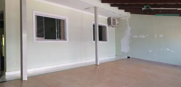 Casa com 4 Quartos à venda, 250m² no Setor Leste, Brasília