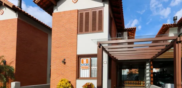Casa com 3 Quartos para alugar, 118m² no Igara, Canoas