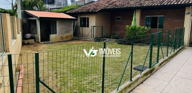 Casa com 4 Quartos à venda, 135m² no Bom Retiro, Matinhos