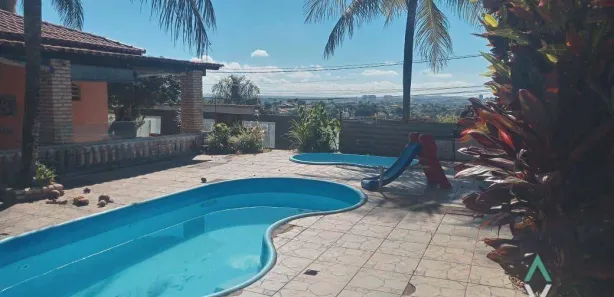 Casa com 4 Quartos à venda, 500m² no Park Way, Brasília
