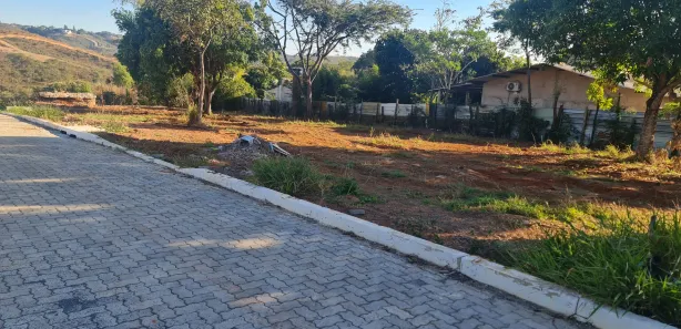 Lote/Terreno à venda, 300m² no Setor Habitacional Jardim Botânico, Brasília