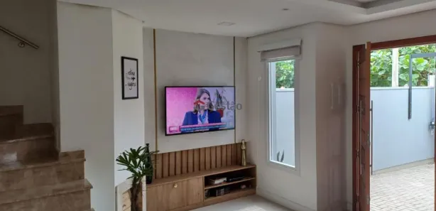 Casa com 2 Quartos para alugar, 90m² no Igara, Canoas