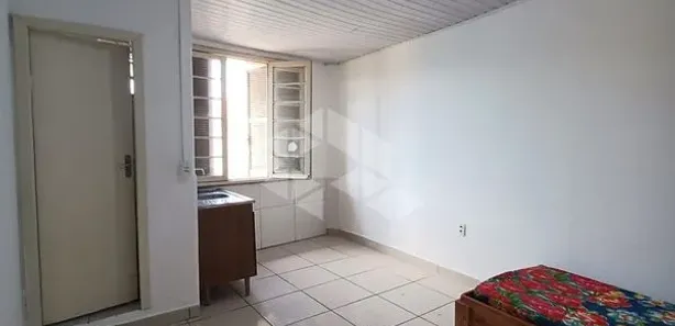 Kitnet com 1 Quarto para alugar, 19m² no Floresta, Porto Alegre