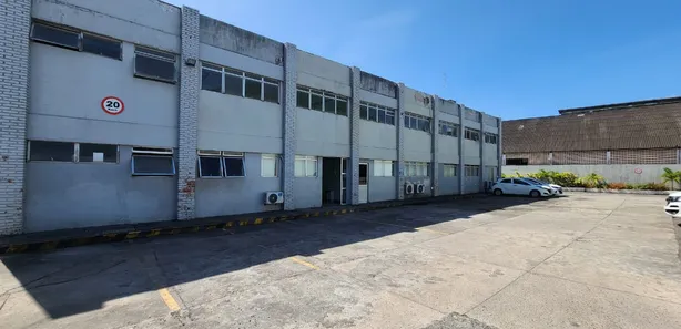  com 2 Quartos para alugar, 5000m² no Cabula, Salvador