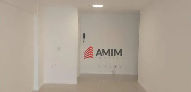 Sala Comercial à venda, 32m² no Ingá, Niterói